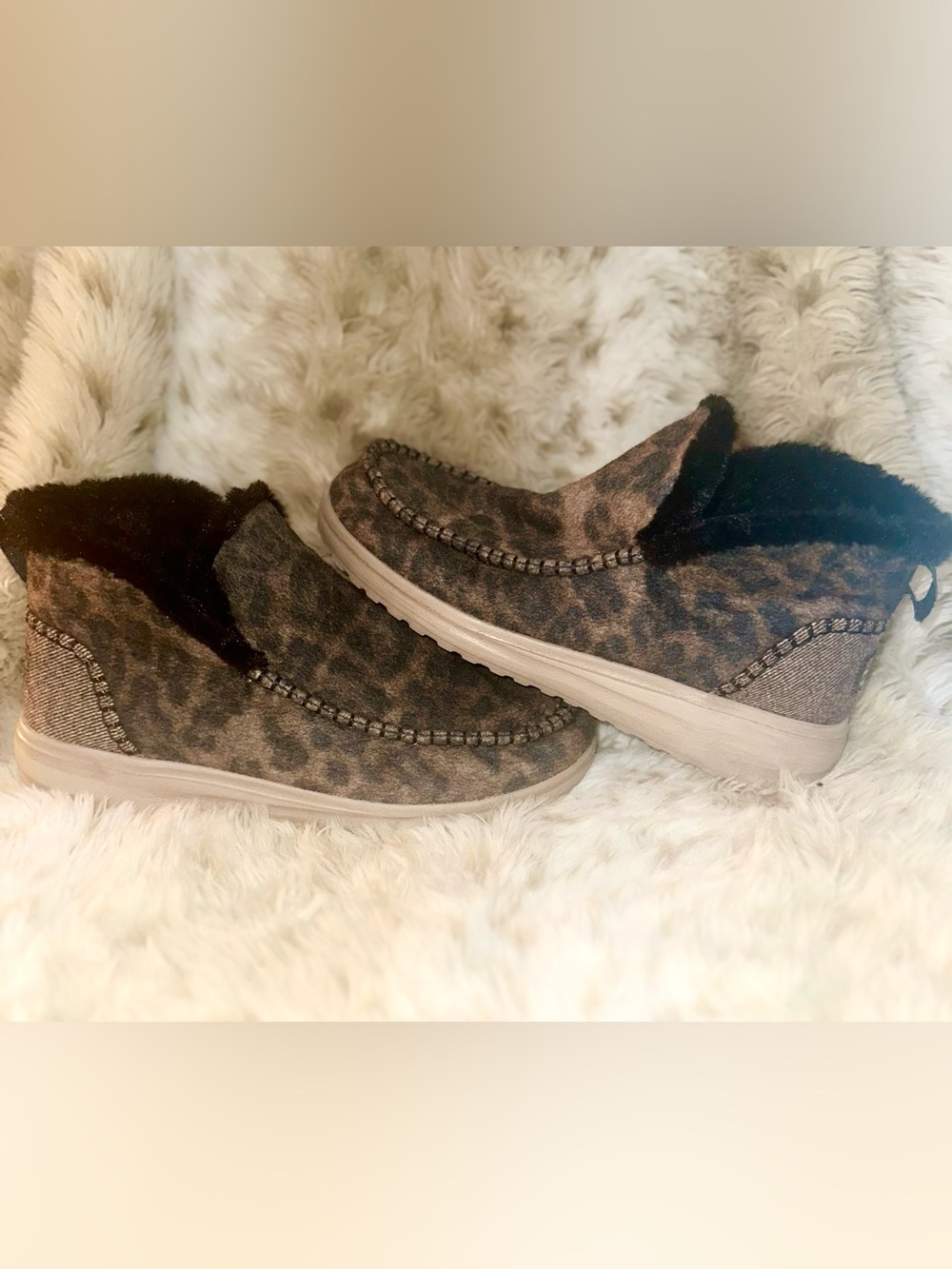 Leopard Print Slip-On Moccasin Loafers - Brown